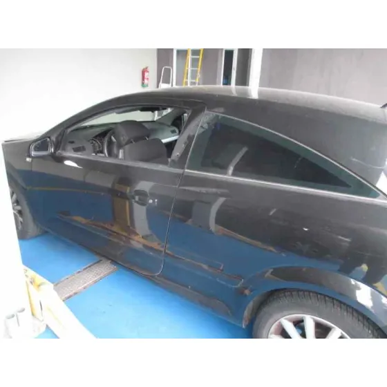 OPEL ASTRA GTC '2005 COSMO NEGRO
