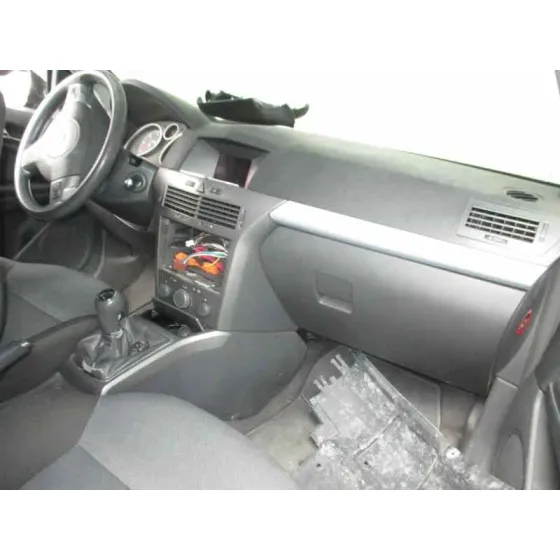 OPEL ASTRA GTC '2005 COSMO NEGRO
