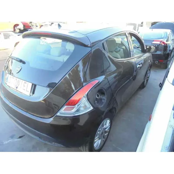 LANCIA YPSILON (402) '2013 GOLD NEGRO