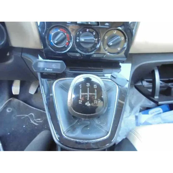 LANCIA YPSILON (402) '2013 GOLD NEGRO