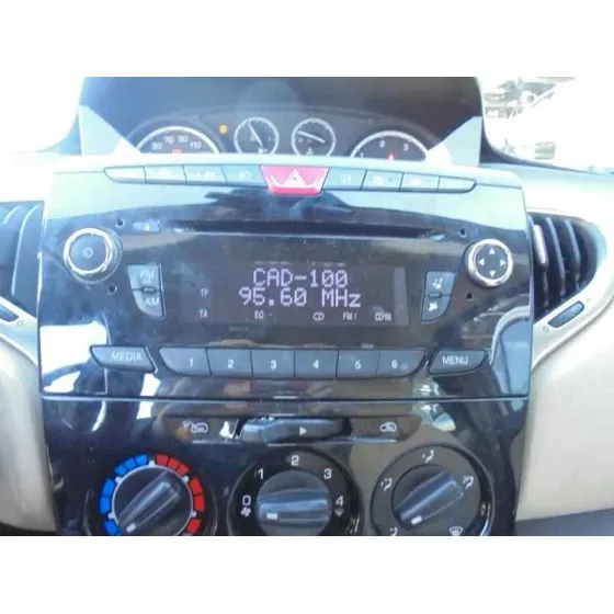 LANCIA YPSILON (402) '2013 GOLD NEGRO