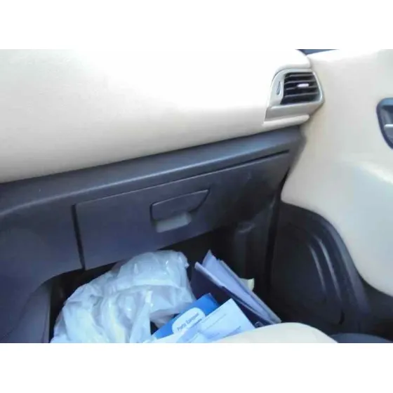 LANCIA YPSILON (402) '2013 GOLD NEGRO