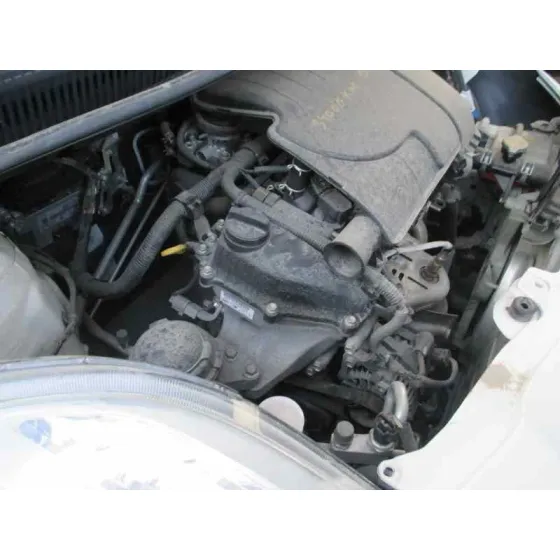 TOYOTA YARIS '2010 LIVE BLANCO