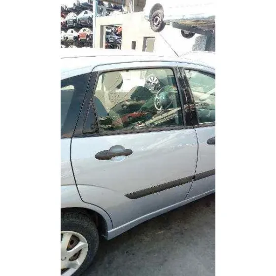 FORD FOCUS BERLINA (CAK) '2004 AMBIENTE AZUL