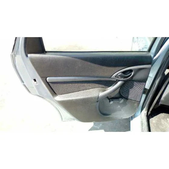 FORD FOCUS BERLINA (CAK) '2004 AMBIENTE AZUL