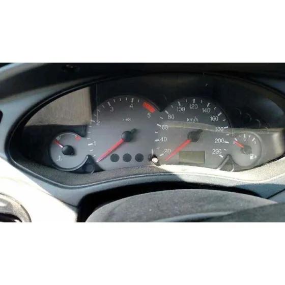 FORD FOCUS BERLINA (CAK) '2004 AMBIENTE AZUL