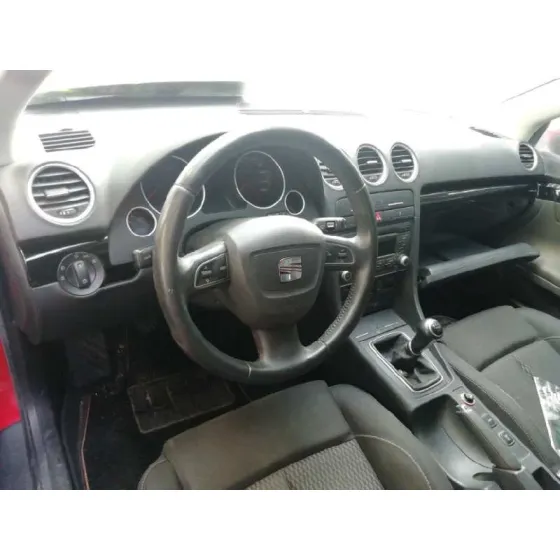 SEAT EXEO ST (3R5)(2009>) '2009 SPORT ROJO
