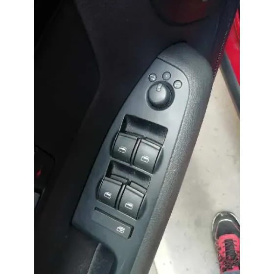 SEAT EXEO ST (3R5)(2009>) '2009 SPORT ROJO