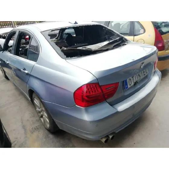 BMW SERIE 3 BERLINA (E90) '2010 325D GRIS
