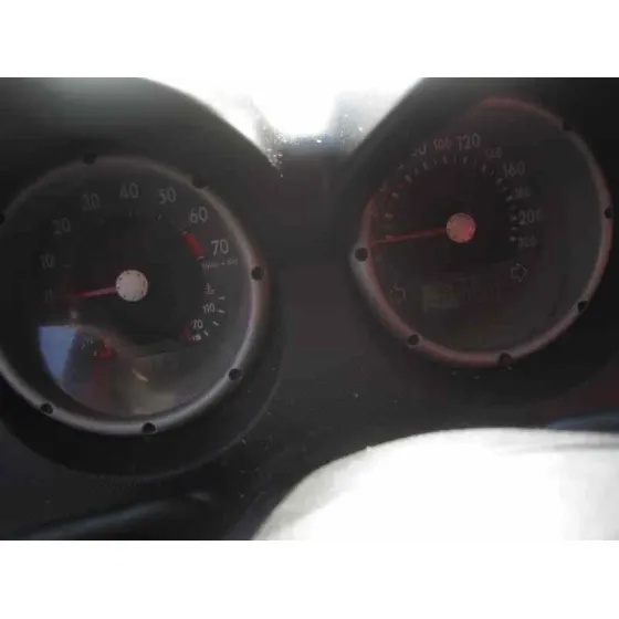 VOLKSWAGEN LUPO (6X1/6E1) '2005 ADVANCE ROJO