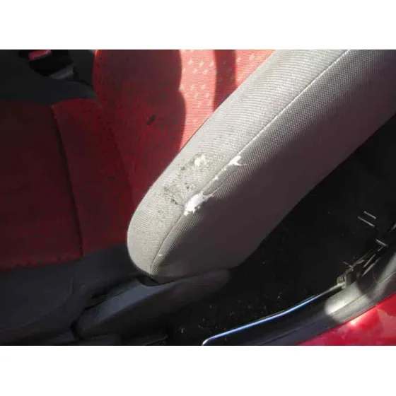 VOLKSWAGEN LUPO (6X1/6E1) '2005 ADVANCE ROJO