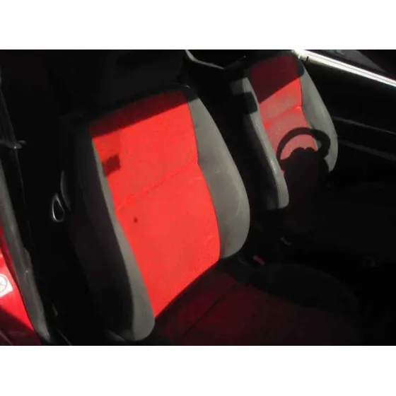 VOLKSWAGEN LUPO (6X1/6E1) '2005 ADVANCE ROJO