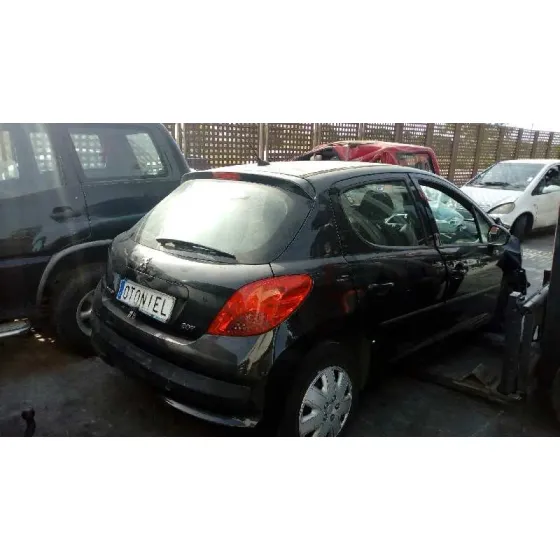PEUGEOT 207 '2009 1.4 NEGRO