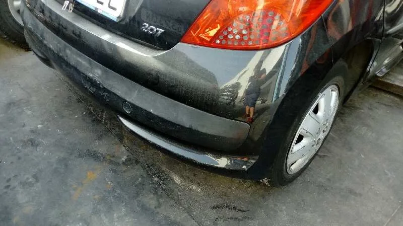 PEUGEOT 207 '2009 1.4 NEGRO