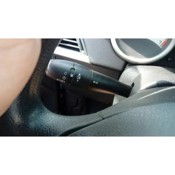 PEUGEOT 207 '2009 1.4 NEGRO