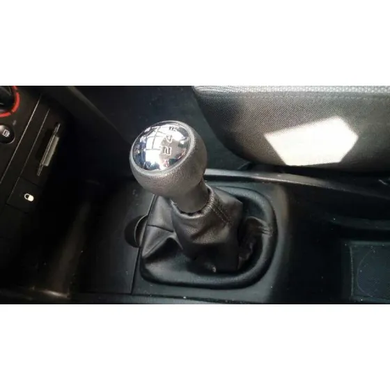 PEUGEOT 207 '2009 1.4 NEGRO