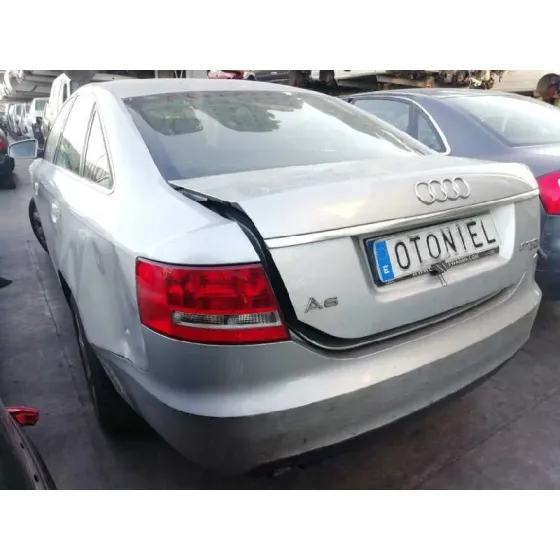AUDI A6 BERLINA (4F2) '2005 2.7 TDI GRIS