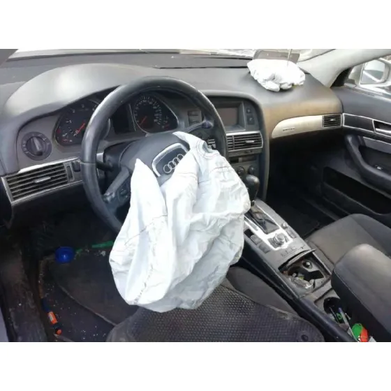 AUDI A6 BERLINA (4F2) '2005 2.7 TDI GRIS