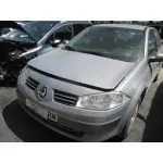 RENAULT MEGANE II CLASSIC BERLINA RENAULT MEGANE II CLASSIC BERLINA '2004 CONFORT AUTHENTIQUE GRIS 2003