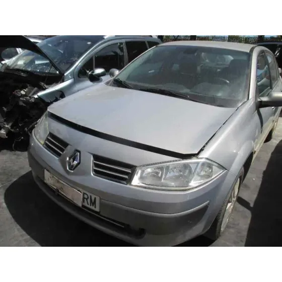 RENAULT MEGANE II CLASSIC BERLINA '2004 CONFORT AUTHENTIQUE GRIS