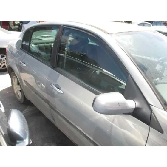 RENAULT MEGANE II CLASSIC BERLINA '2004 CONFORT AUTHENTIQUE GRIS