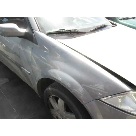 RENAULT MEGANE II CLASSIC BERLINA '2004 CONFORT AUTHENTIQUE GRIS