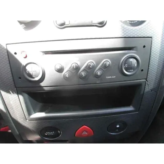 RENAULT MEGANE II CLASSIC BERLINA '2004 CONFORT AUTHENTIQUE GRIS
