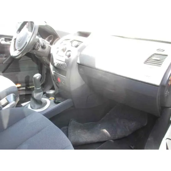 RENAULT MEGANE II CLASSIC BERLINA '2004 CONFORT AUTHENTIQUE GRIS