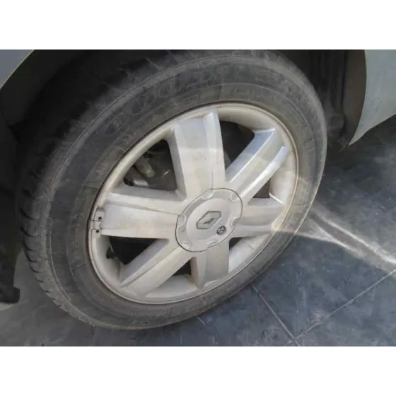 RENAULT MEGANE II CLASSIC BERLINA '2004 CONFORT AUTHENTIQUE GRIS