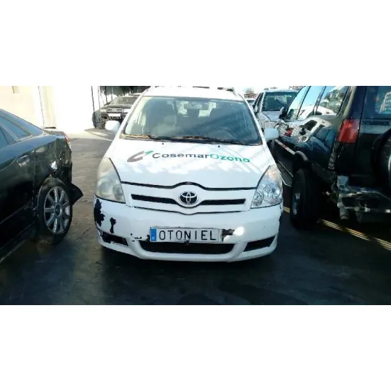 TOYOTA COROLLA VERSO (R1) '2005 2.0 D-4D LUNA BLANCO