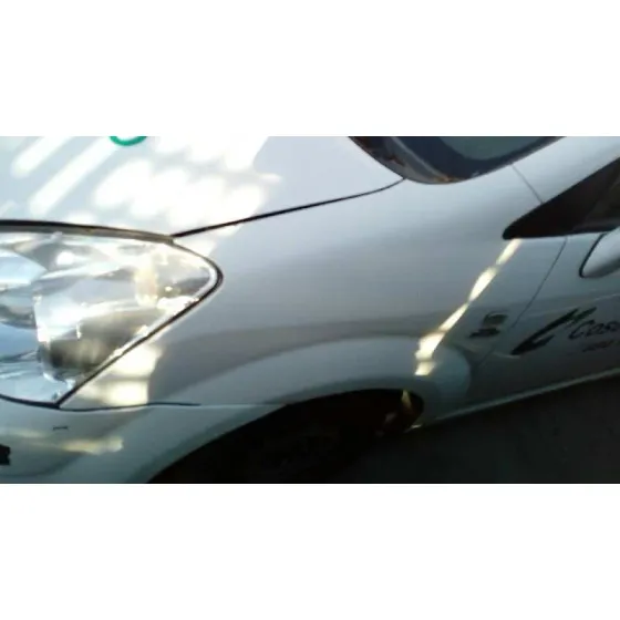 TOYOTA COROLLA VERSO (R1) '2005 2.0 D-4D LUNA BLANCO