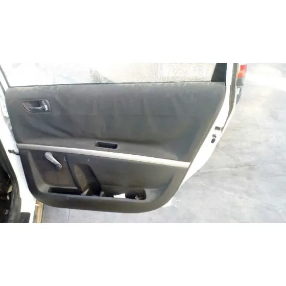TOYOTA COROLLA VERSO (R1) '2005 2.0 D-4D LUNA BLANCO