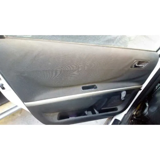 TOYOTA COROLLA VERSO (R1) '2005 2.0 D-4D LUNA BLANCO