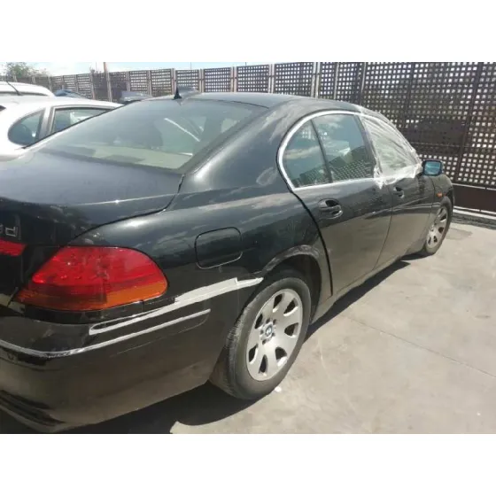 BMW SERIE 7 (E65/E66) '2005 730D NEGRO