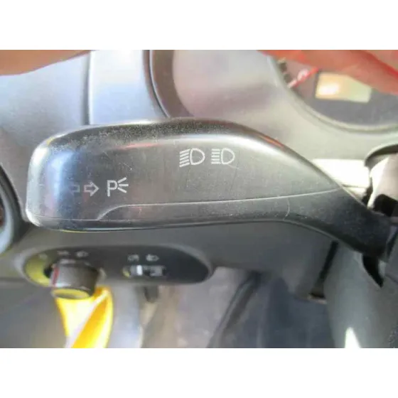 SEAT IBIZA (6L1) '2003 COOL AMARILLO