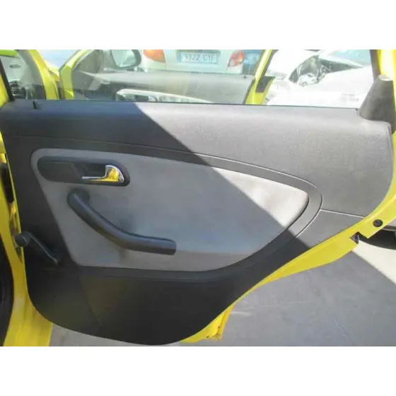 SEAT IBIZA (6L1) '2003 COOL AMARILLO