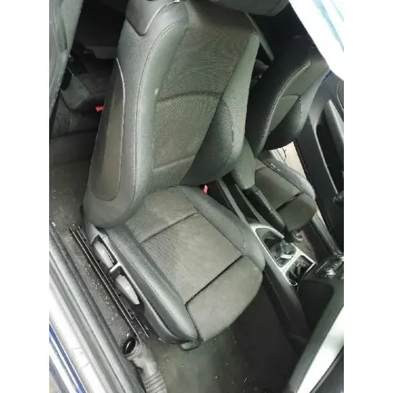 BMW SERIE 1 BERLINA (E81/E87) '2011 116D AZUL
