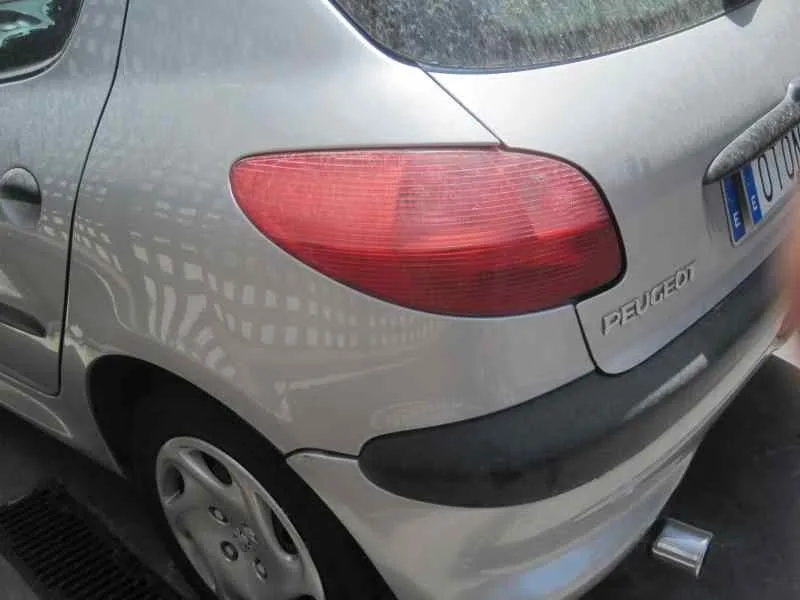 PEUGEOT 206 4-TRG. PEUGEOT 206 4-TRG. '2006 XT PLATA 2006
