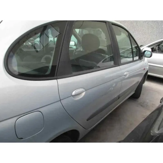 RENAULT SCENIC (JA..) '2003 1.6 16V DYNAMIQUE (JA0B/11) GRIS CLARO