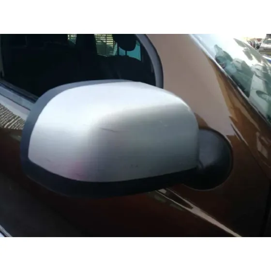 DACIA DUSTER '2011 AMBIANCE 4X2 MARRON METALIZADO