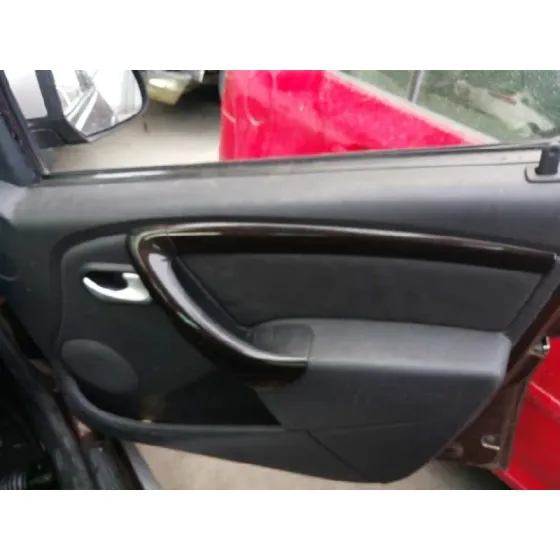 DACIA DUSTER '2011 AMBIANCE 4X2 MARRON METALIZADO