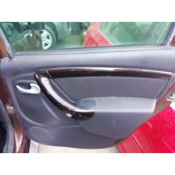 DACIA DUSTER '2011 AMBIANCE 4X2 MARRON METALIZADO