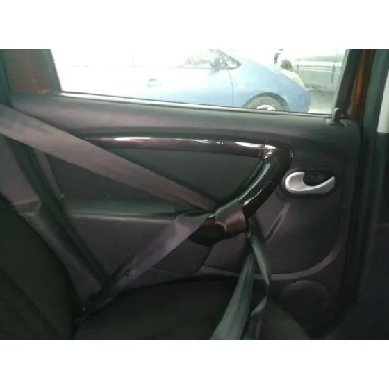DACIA DUSTER '2011 AMBIANCE 4X2 MARRON METALIZADO