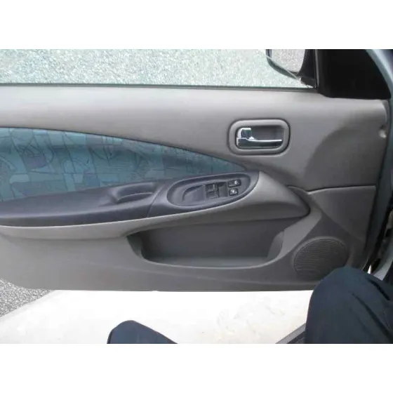NISSAN ALMERA (N16/E) '2002 AMBIENCE PLATA