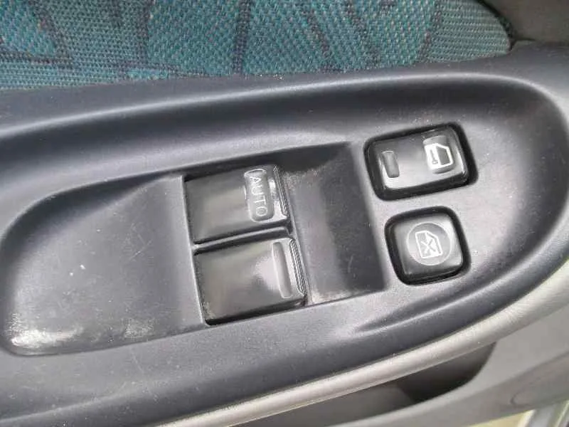 NISSAN ALMERA (N16/E) '2002 AMBIENCE PLATA
