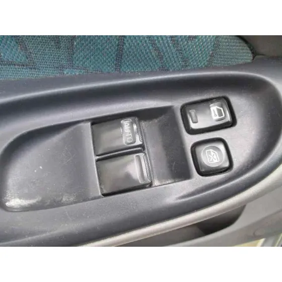 NISSAN ALMERA (N16/E) '2002 AMBIENCE PLATA