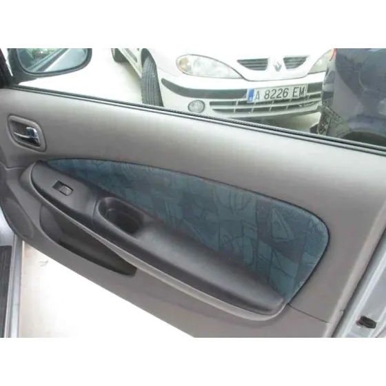 NISSAN ALMERA (N16/E) '2002 AMBIENCE PLATA