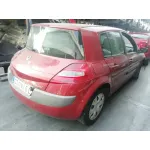 RENAULT MEGANE II BERLINA 5P RENAULT MEGANE II BERLINA 5P '2007 1.5 DCI DIESEL ROJO 2002