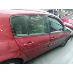 RENAULT MEGANE II BERLINA 5P RENAULT MEGANE II BERLINA 5P '2007 1.5 DCI DIESEL ROJO 2002