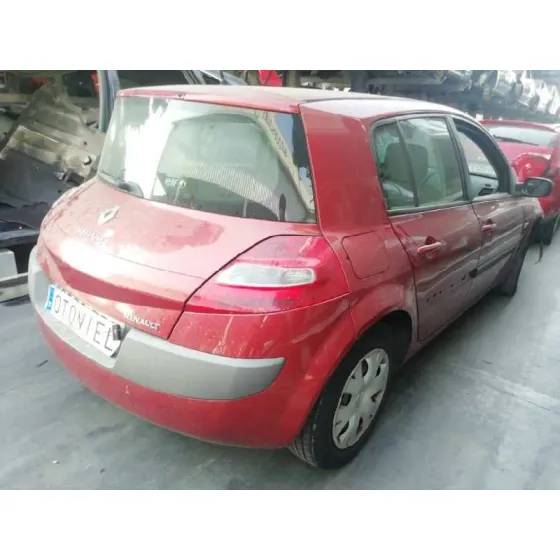 RENAULT MEGANE II BERLINA 5P '2007 1.5 DCI DIESEL ROJO